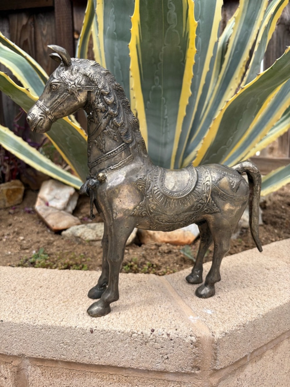 Antique-Style Decorative Brass Horse Statue in Aged Silver Tone